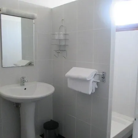 Отель Le Canetois